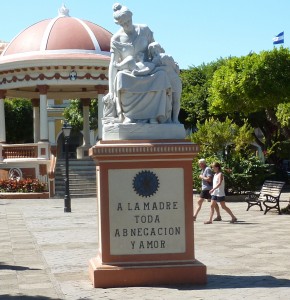 Monument en hommage à la Maternité (Granada, Nicaragua)
